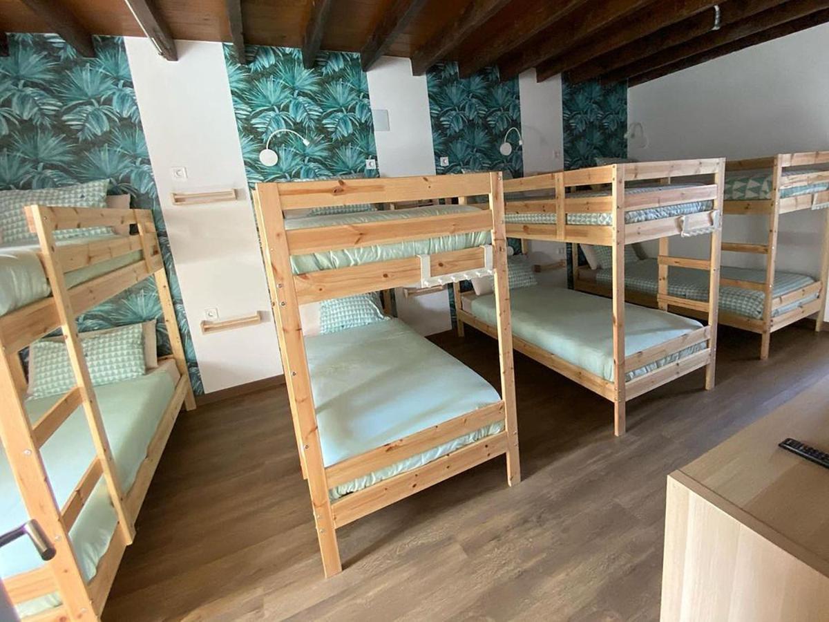 Cocos Surfhouse Hostel San Juan De La Arena ภายนอก รูปภาพ