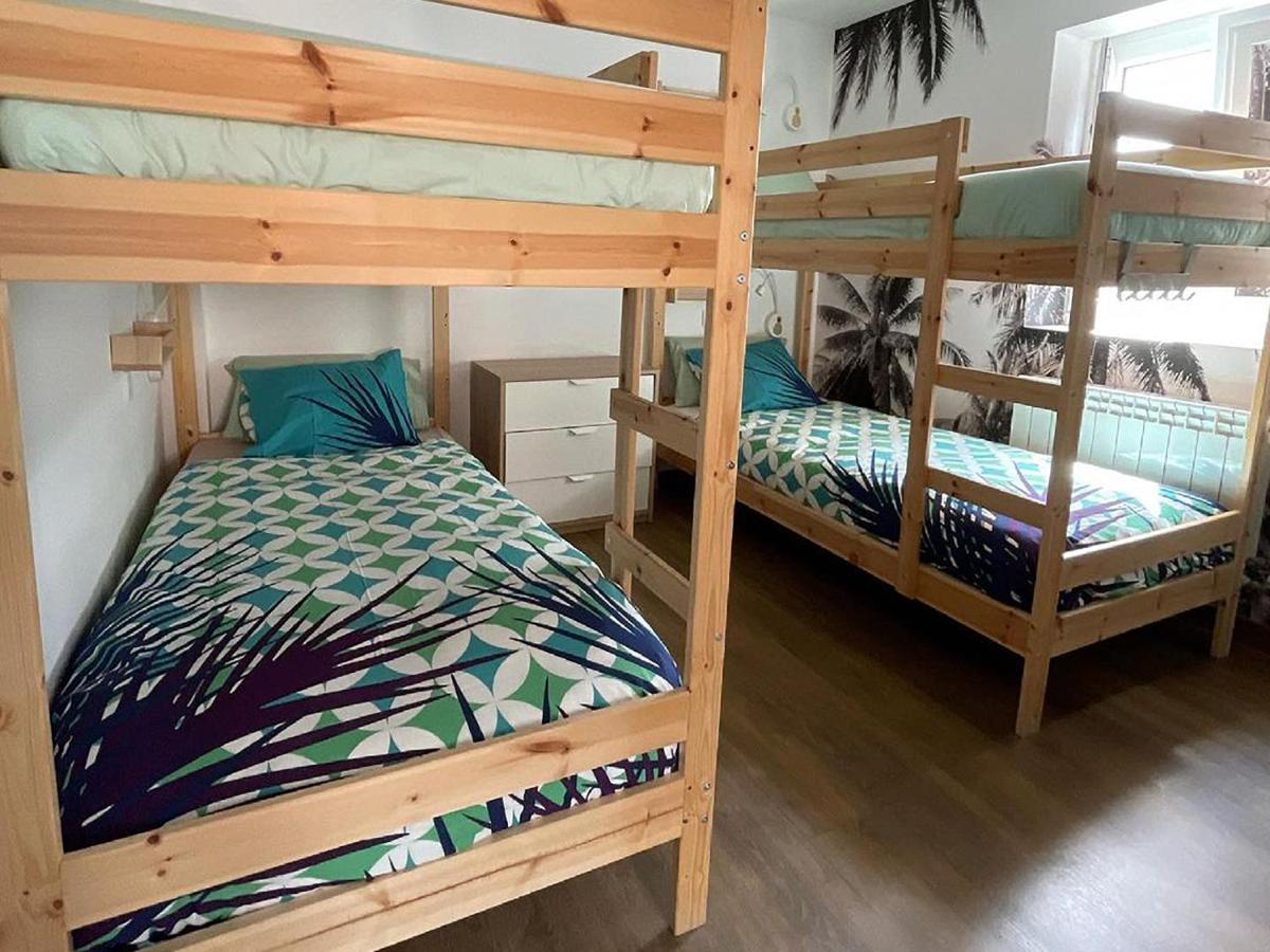 Cocos Surfhouse Hostel San Juan De La Arena ภายนอก รูปภาพ