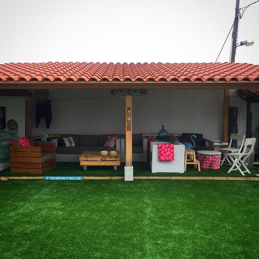 Cocos Surfhouse Hostel San Juan De La Arena ภายนอก รูปภาพ