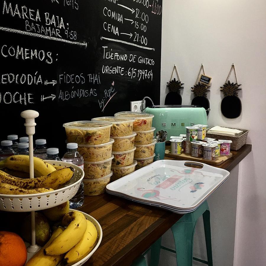 Cocos Surfhouse Hostel San Juan De La Arena ภายนอก รูปภาพ