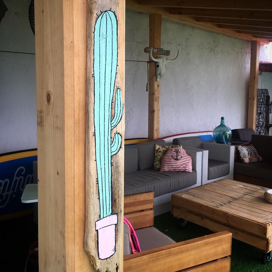 Cocos Surfhouse Hostel San Juan De La Arena ภายนอก รูปภาพ