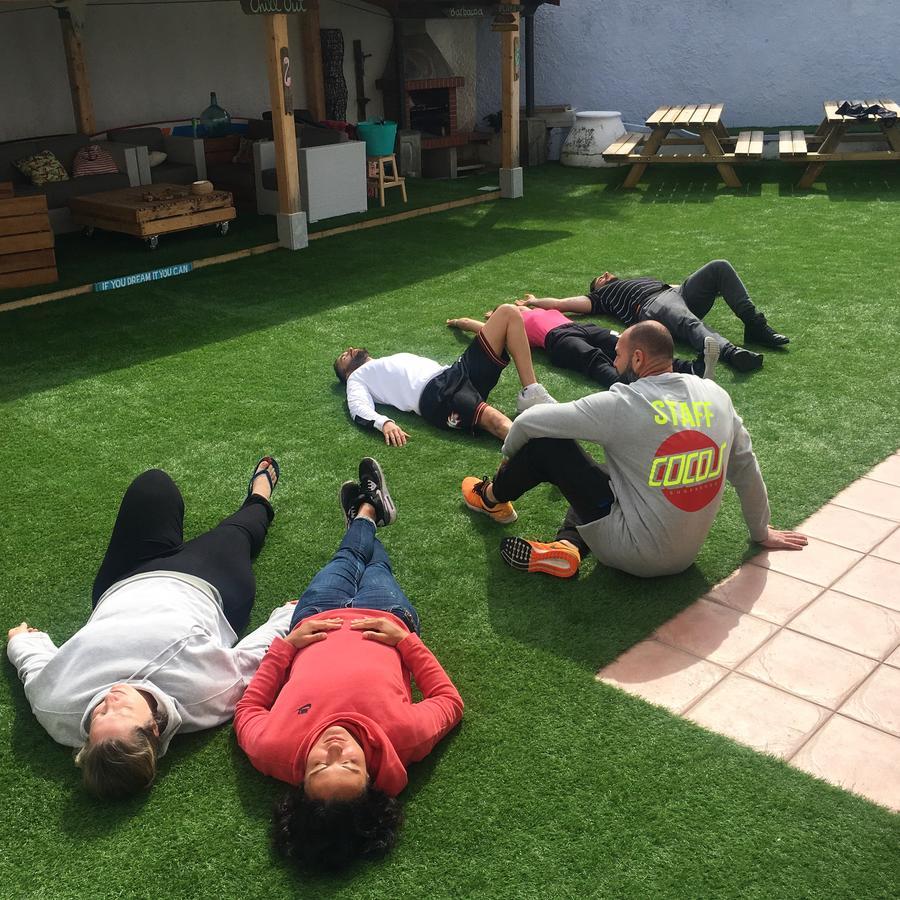 Cocos Surfhouse Hostel San Juan De La Arena ภายนอก รูปภาพ