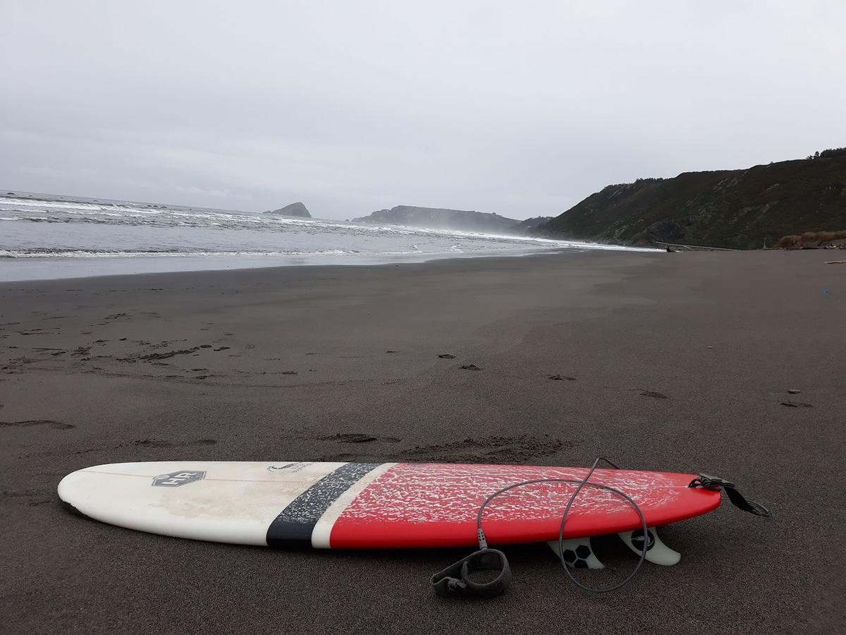 Cocos Surfhouse Hostel San Juan De La Arena ภายนอก รูปภาพ